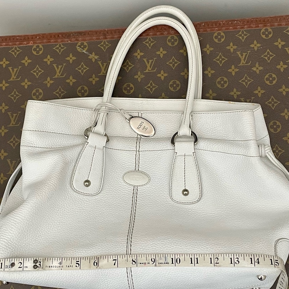 Tod’s White Leather Pebble Dash Large Bag